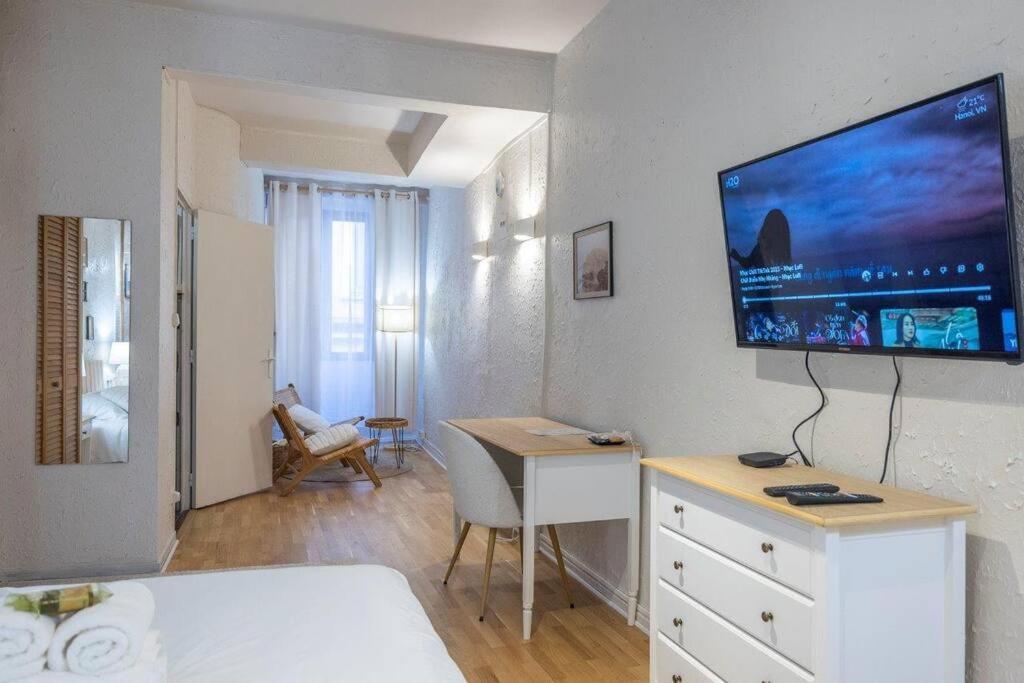 Saint Jacques Your Host Helper Γκρενόμπλ Εξωτερικό φωτογραφία